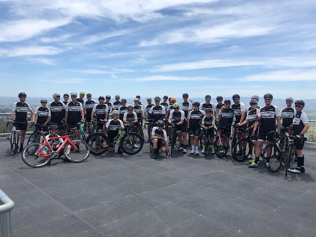 40 cyclists group photo